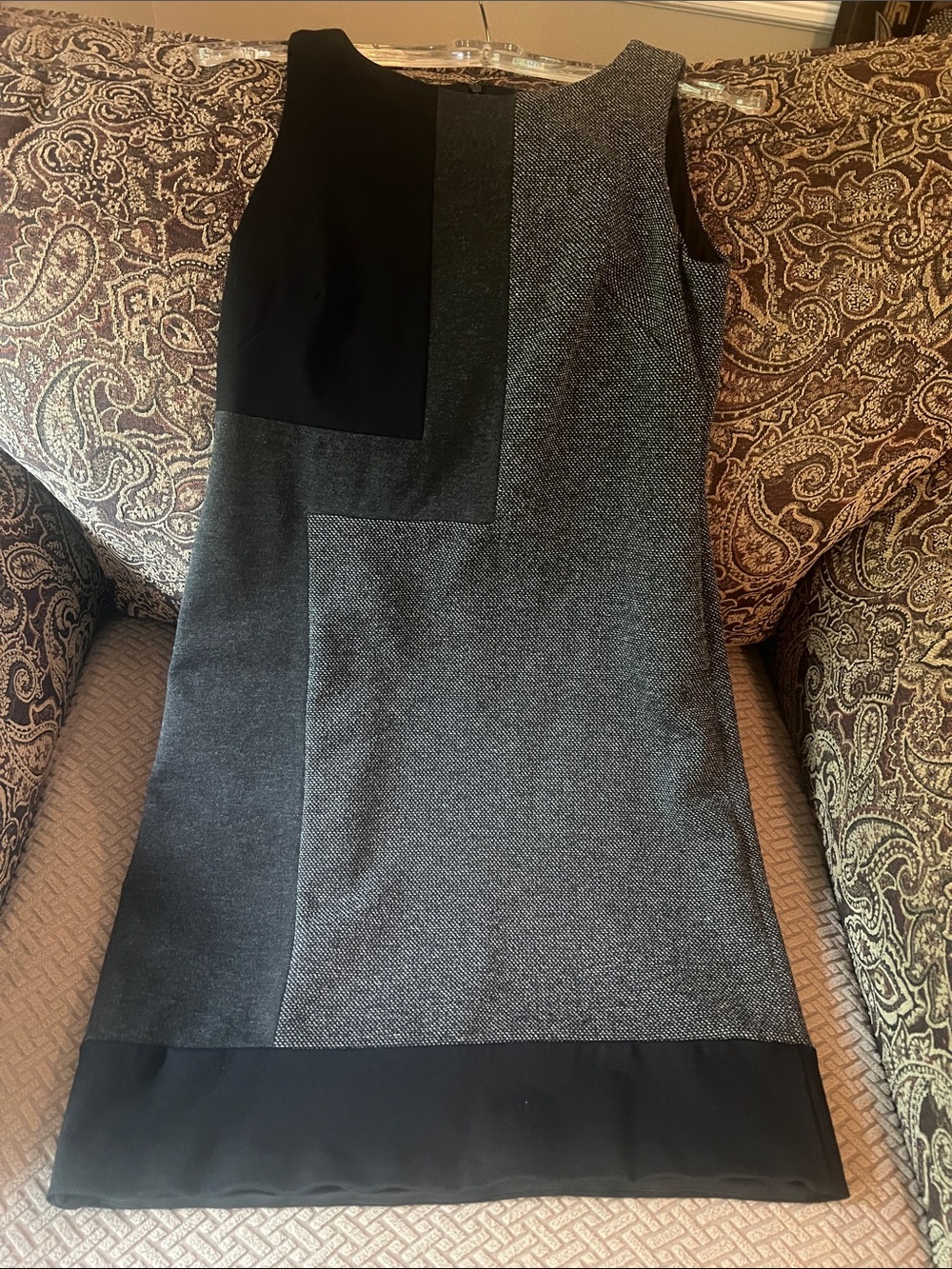 Worn 1x Sleeveless Colorblock Tweed Shift Dress - Black & Gray. WHBM. Size 4